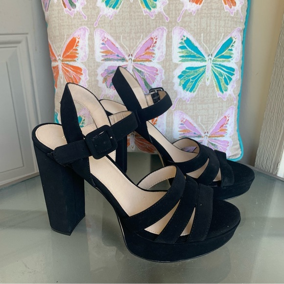 Limelight Black Crystal Open Toe Sandals - Picture 2 of 8